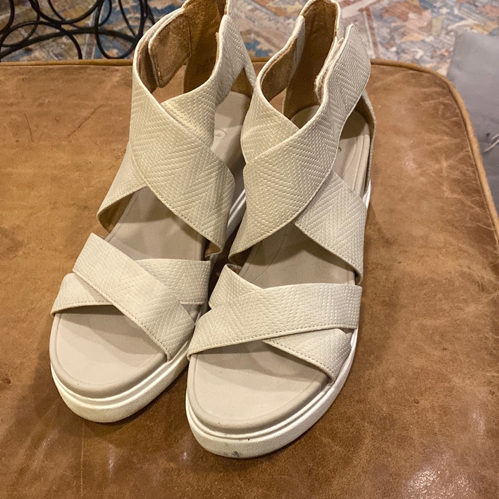 Dr. Scholl’s Scout High Wedge Sandal - excellent used condition